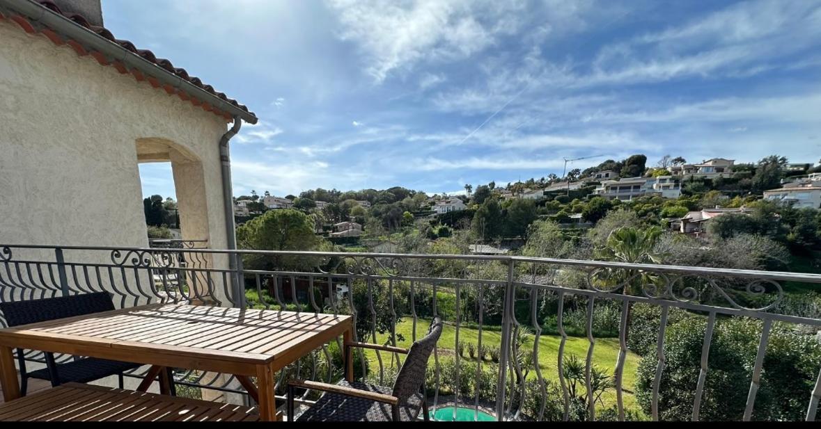 Villa Constance 3 Antibes - Spacieux Logement En Dernier Etage Dış mekan fotoğraf